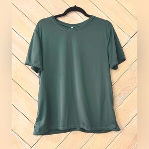 Fabletics | Phoenix Lite Short Sleeve Top | Dark Pine | XL